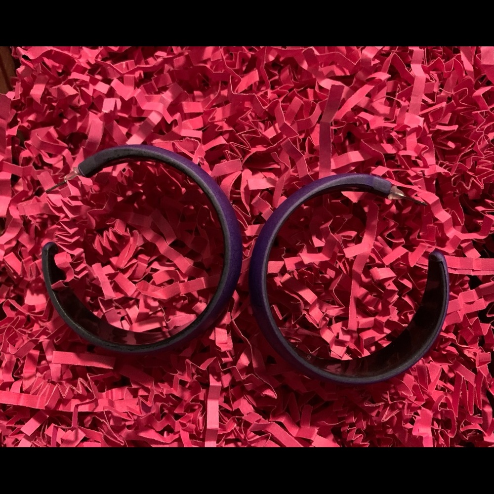 Purple hoops earrings